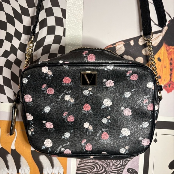 Victoria's Secret Handbags - Victoria’s Secret Bond Street Floral Crossbody